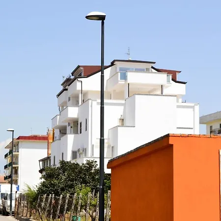 Walter לינה וארוחת בוקר אבולי