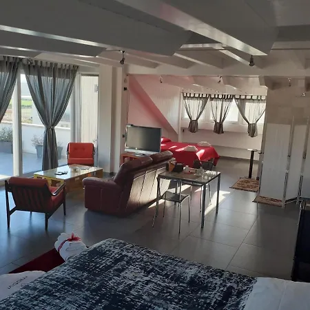 Walter לינה וארוחת בוקר